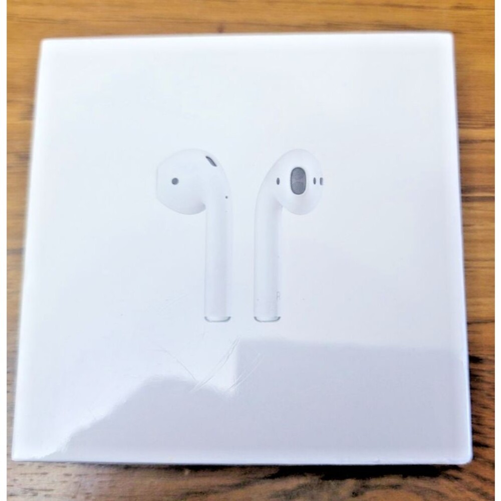 Apple AirPods Earbuds w/ Wireless Charging Case Bluetooth White MRXJ2AM/A f seal